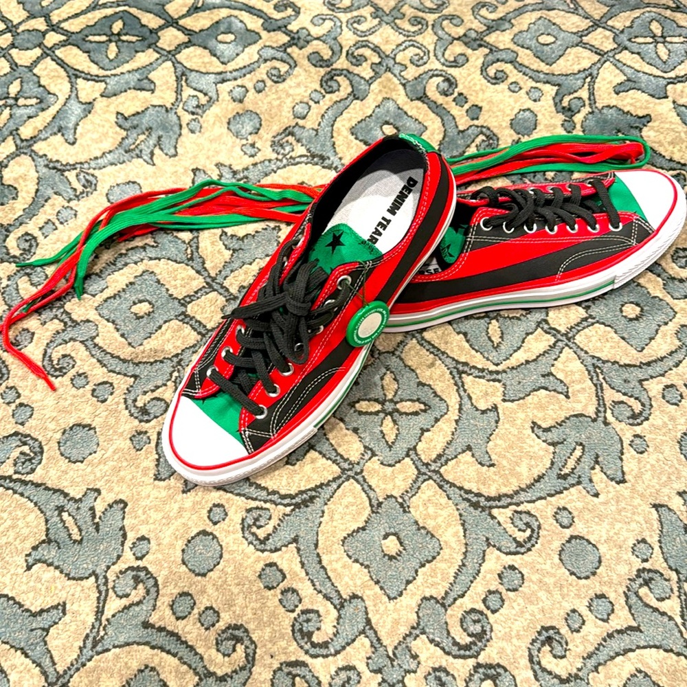 DENIM TEARS X CONVERSE CHUCK 70 Lo - Black/Fiery Red